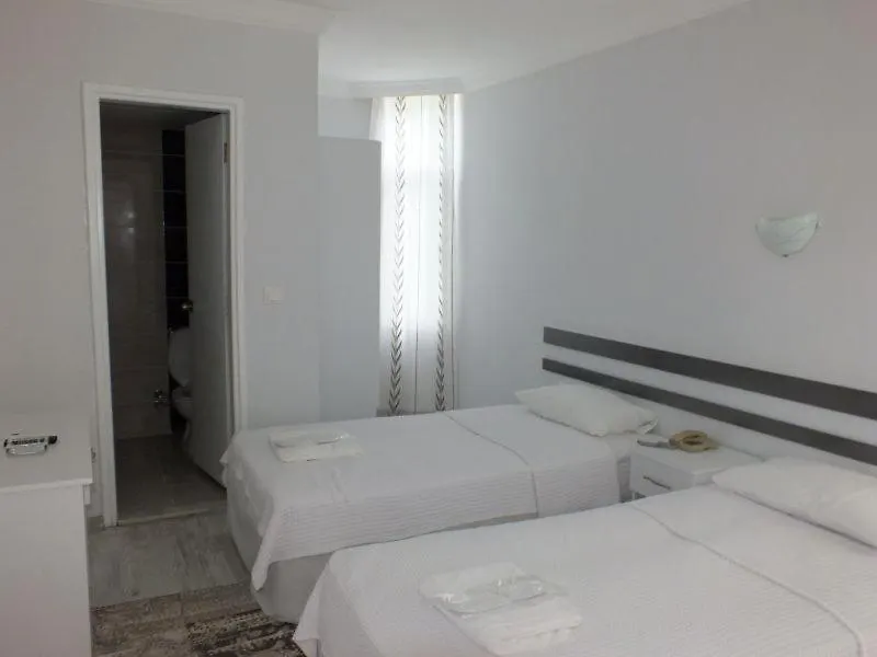 אנטליה Akbil Hotel
